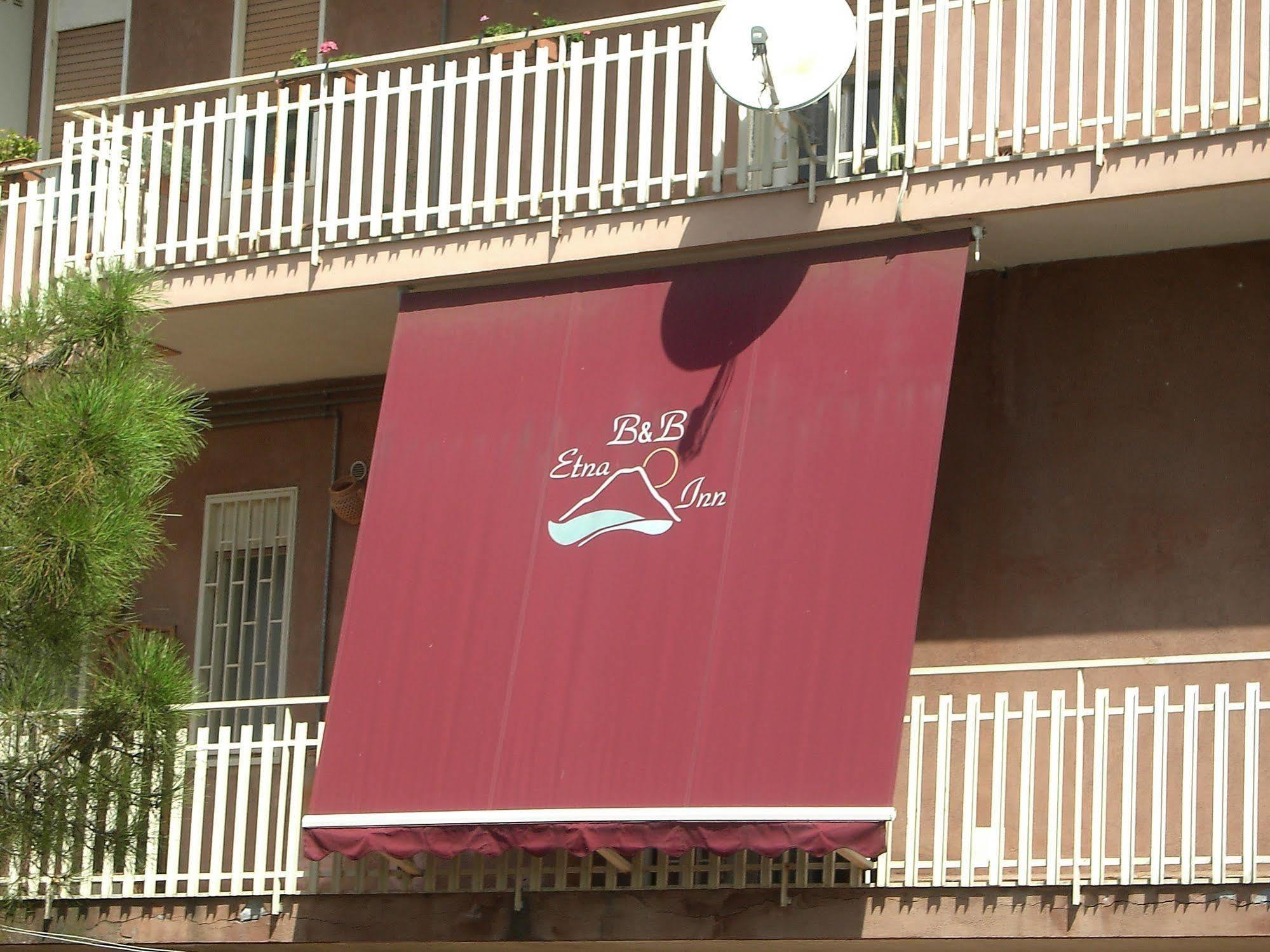 Etna Inn Motta SantʼAnastasia Exterior foto